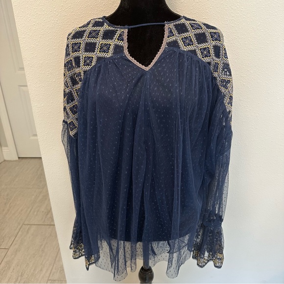 FREE PEOPLE SHEER TOP 🩵✨ - Picture 2 of 9